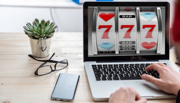 Exploring Live Dealer Features With casino non aams